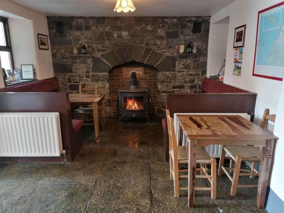 Aille River Tourist Hostel Glamping 둘린 외부 사진